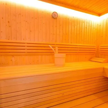 Apartamento Beautiful Austrian Style Chalet At The Ski Slope